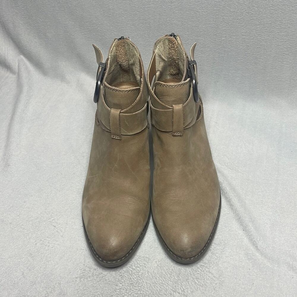 Vionic Tan Bootie Size 7.5 - image 1